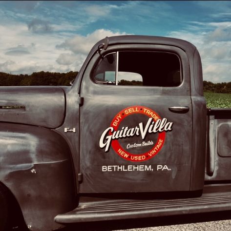 Antique Logo, Truck Lettering, Door Signage, Vehicle Signage, Chevy Stepside, Ford Pick Up, Ford F1, Truck Flatbeds, Shop Truck