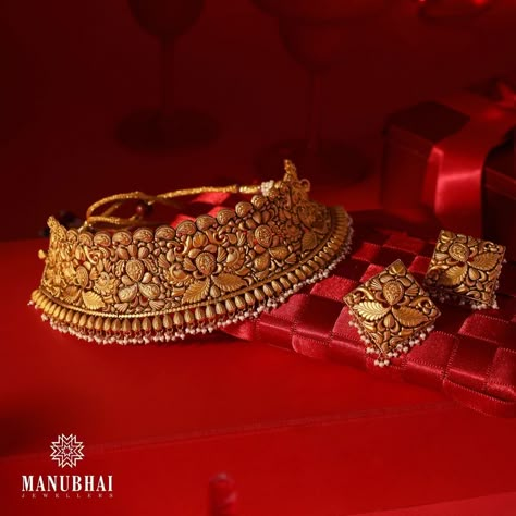 Bridel Jwellry Set Gold, Indian Wedding Gold Jewelry, Bridal Antique Gold Jewellery, Gold Jewellery Set Bridal, Bridal Antique Jewellery Sets, Bridal Rings Gold, Gold Jwellary Design Bridal, Wedding Jewelry Gold Set, Hasdi Set Gold