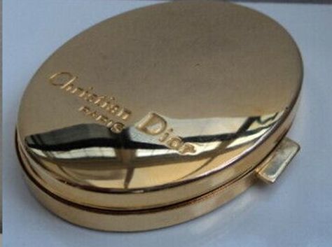 Vintage Cosmetics, Dior Makeup, Vintage Christian Dior, Vintage Makeup, Solid Perfume, Vintage Purses, Beauty Packaging, Hand Mirror, Miss Dior