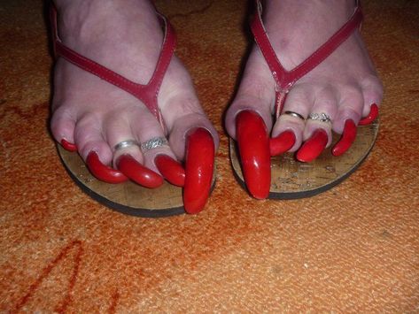 Ugly Toenails, Toenail Art, Long Red Nails, Long Toenails, Ultra Beauty, Ten Nails, Long Nail Designs, Claw Nails, Shrimp Cocktail