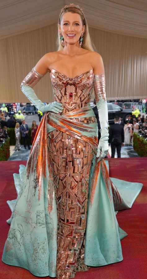 Versace Met Gala, Blake Lively Dress, Blake Lively Outfits, Blake Lively Met Gala, Best Met Gala Looks, Met Gala Outfits, Gala Gown, Met Gala Dresses, Gala Outfit