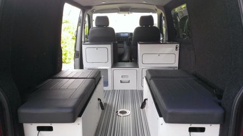 kitchen pod in SWB with full width bed and a dog. HELP!! - VW T4 Forum - VW T5 Forum Campervan Cabinets, T5 Conversion, Vw T5 Interior, Vw Transporter Camper, Cargo Van Conversion, Caddy Camper, Campervan Bed, Camper Beds, Van Bed