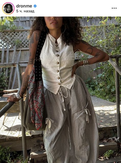 White Vest Outfit, Vest Outfit, White Vest, Fashion Fits, May 31, Inspiration Mode, Looks Style, Mode Inspiration, Hot Sauce