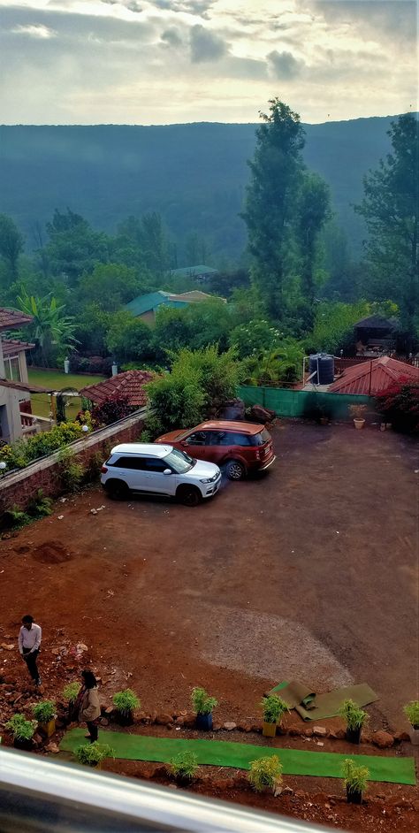 Mahabaleshwar Snap, Mahabaleshwar Photography, Hotel Aesthetic, Mahabaleshwar, Travel Pictures Poses, Garden Area, Zodiac Tattoo, Pictures Poses, Family Garden