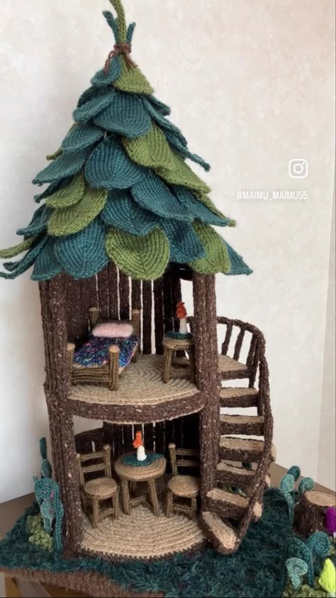 Crochet Dolls House, Crochet Fairy Garden, Doll House Crochet, Crochet Building, Crochet Fairy House, Crochet Doll House, Crochet Dollhouse, Crochet House, Baby Gifts To Make