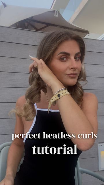 Lydia Rose on Instagram: "Heatless curls tutorial 👱‍♀️ the easiest way to get perfect waves on holiday!⁠ •⁠ I trialled a few different techniques while I was away & this was the one that worked the best:⁠ - Split hair in two and put into loose bunches.⁠ - Wrap hair around scrunchie until there's no hair left.⁠ - Leave to set while you get ready (on holiday I left mine 10-20 mins).⁠ •⁠ #fashiontips #hairtips #hairstyles #easyhair #updo #halfuphalfdown #blondehair #blondebalayage #simplehairstyle Ways To Do Heatless Curls, Heatless Curls Tutorial, Curls Tutorial, Heatless Curls Overnight, Basic Hairstyles, Perfect Waves, Curl Tutorial, Wrap Hair, Split Hair