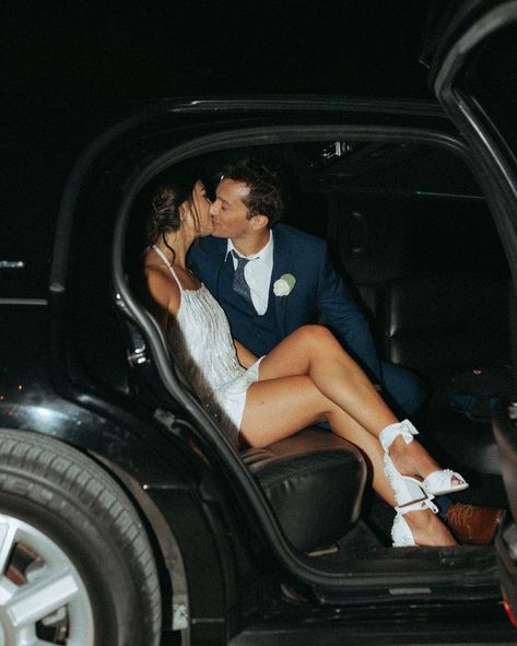 wedding exit limo exit sparkler exit wedding photography north carolina wedding photographer Bride And Groom Poses Ideas, Creating A Life I Love, Brides Outfit, Sparkler Exit Wedding, Vegas Wedding Photos, Old Money Wedding, Wedding Photo Shots, Wedding Limo, Money Wedding