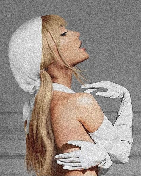 Ariana Grande Mod, Mod Vanilla, Follow For More, Ariana Grande, A Woman, Vanilla, Blonde, Hair, White