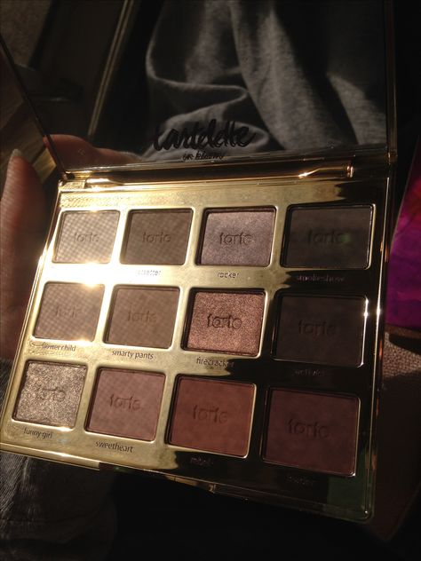 Tarte Pallet Tarte Pallete, Tarte Eyeshadow Palette, Cinnamon Girl, Makeup Stuff, Green Eyeshadow, Eyeshadow Pallets, 2025 Vision, Espresso Martini, Makeup Inspo