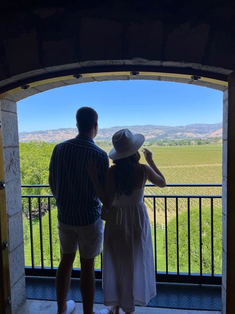 Napa Valley Couple Photos, Wine Tasting Couple, Vineyard Aesthetic, Napa Wine Tasting, Napa Wine, Napa Valley, Travel Couple, My Happy Place, Life Goals