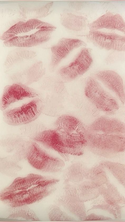 Pink Kisses Wallpaper, Clean Girl Coquette, Kiss Wallpaper, Wallpaper Coquette, Simplistic Wallpaper, Coquette Wallpaper, Kiss Pink, Aesthetic Space, Emma Frost