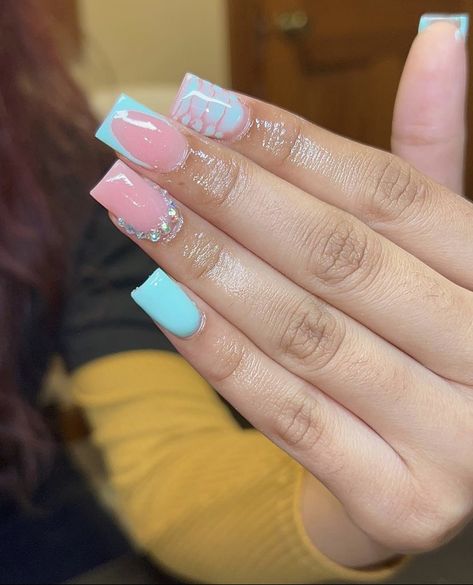 Short Nails Ideas Summer 2023, Shorties Nails Square Summer, Birthday Nails Coffin Short Blue, Short Acrylic Nails Pink And Blue, Gender Reveal Nails Ideas Acrylic Short, Tiffany Blue Nails Acrylics, Tiffany Blue Acrylic Nails, Cute Short Acrylic Nails Square Teal, Short Nails Acrylic Blue