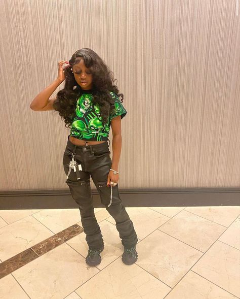 Jordan 5 Outfit Black Women, Fly Shi Only Outfits Birthday, Balenciaga Outfit Black Women, Paint Balling Outfit, Thug Outfits Female, Fly Outfits Black Woman, Fly Outfit Ideas, Fly Fits Black Women, Fly Outfit Black Women