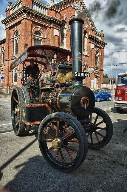 Fred Dibnah, Steam Tractor, Traction Engine, Classic Tractor, Train Truck, Old Farm Equipment, Antique Tractors, Old Tractors, Vintage Tractors