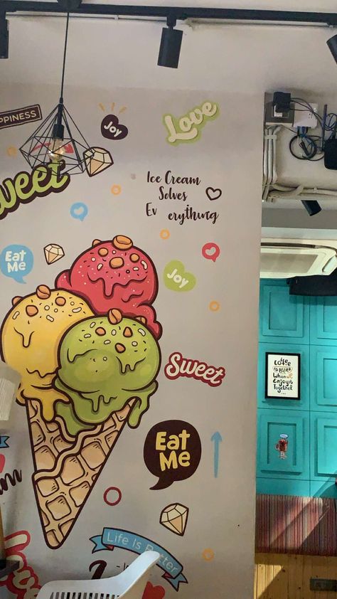 Ice Cream Shop Wall Art, Ice Cream Shop Ideas Interiors, Ice Cream And Coffee Shop, Ice Cream Graffiti, Cream Wall Paint, Natural Ice Cream, Bubble Tea Shop, Ice Cream Art, Wall Sticker Design