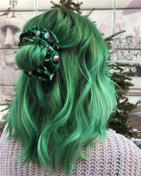 Bluish Green Hair, Amazing Hair Color, Haircuts For Women 2023, Hair Color Ideas For Winter, Light Purple Hair, Hairstyles And Haircuts, Gorgeous Christmas, Bluish Green, Amazing Hair