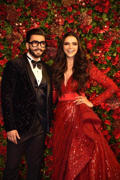 Deepika Ranveer, Ranveer Singh, Red Gowns, Deepika Padukone, Bollywood Fashion, Celebrity Weddings, Couple Goals, Red Formal Dress, Mumbai