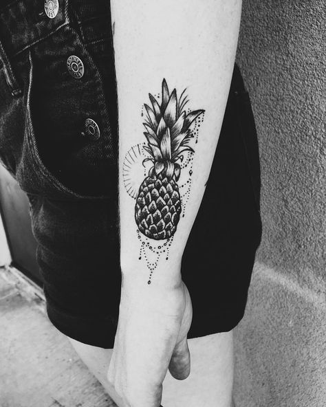 // Maui pineapple tattoo Upside Down Pineapple Tattoo, Pineapple Tattoos For Women, Pineapple Tattoo Ideas, Pineapple Tattoo Meaning, Pinapple Tattoos, Upside Down Pineapple, Tattoo 2023, Hawaii Tattoos, Le Tattoo