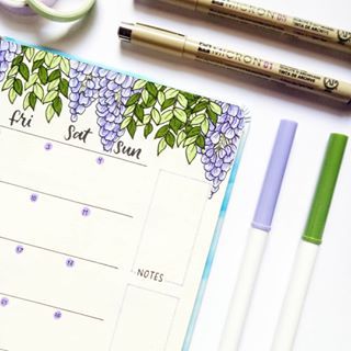 jennifer • bujo & calligraphy (@jen.calligraphy) • Instagram-Fotos und -Videos Wisteria Doodle, Bujo Flower Theme, Flower Bullet Journal Theme, Bullet Journal Mayo, Bullet Journal Flowers, Flower Bullet Journal, Cheer Box, April Bullet Journal, Bullet Journal Monthly