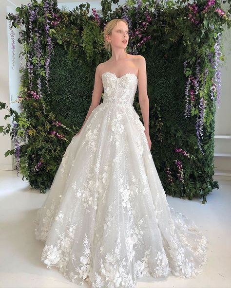 Rita Vinieris, Wedding Dresses Kleinfeld, Kleinfeld Bridal, Pretty Wedding Dresses, Fancy Wedding Dresses, Dream Wedding Ideas Dresses, Satin Wedding, Dreamy Wedding, Wedding Dress Inspiration