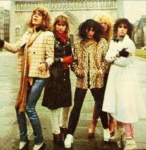 New York Dolls Band, David Johansen, Club Classics, Lawn Flamingos, 70s Rock And Roll, New York Dolls, Glam Rock Style, 1970 Fashion, 80s Glam