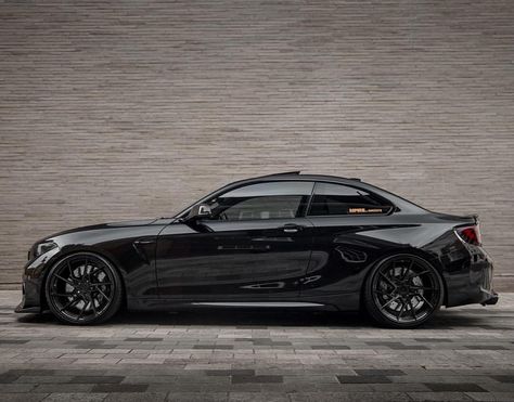 Bmw M2 Black, M240i Bmw, Luxury Cars Inside, Bmw M3 Sport, Inside The Car Aesthetic, M2 Bmw, Car Aesthetic Interior, Bmw M2 F87, Cars Inside