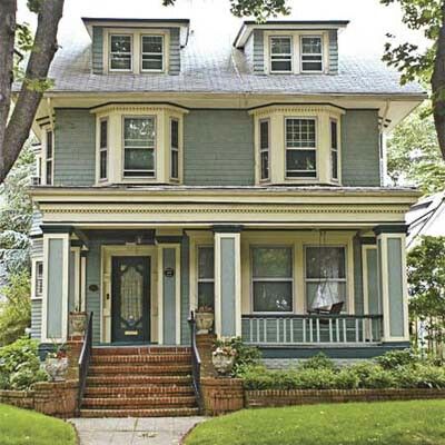 Great color contrast! Victorian House Colors, Victorian Porch, Victorian Exterior, Attic Remodel, Casas Coloniales, Victorian Architecture, Victorian House, House Paint Exterior, Exterior Paint Colors