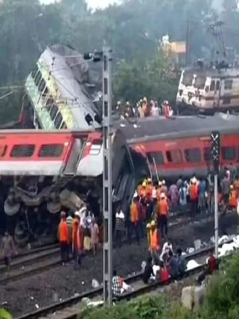 Train Accident Help line No. Railway Accidents, Train Accident, Web Story, Andhra Pradesh, Wonder, Train, Quick Saves