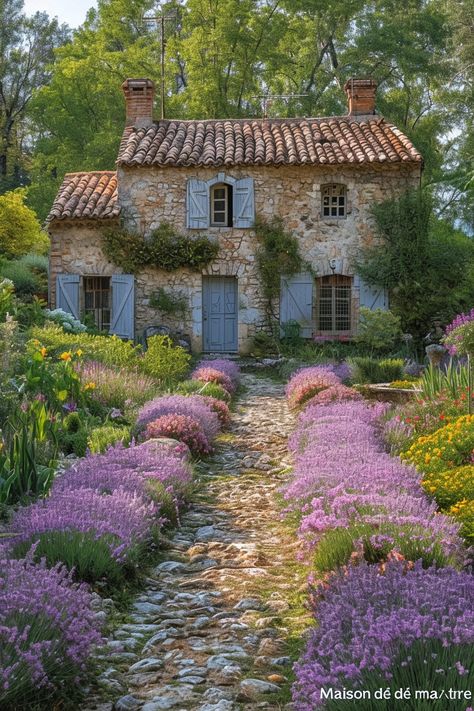 Image Italian Countryside House Aesthetic, Cottagecore Stone House, Fairytale Cottage Exterior Garden, Fairy Tail House Cottages, Italian Cottage, Old Stone Houses Italy, French Style Homes, Dream Life House, Cottage Art