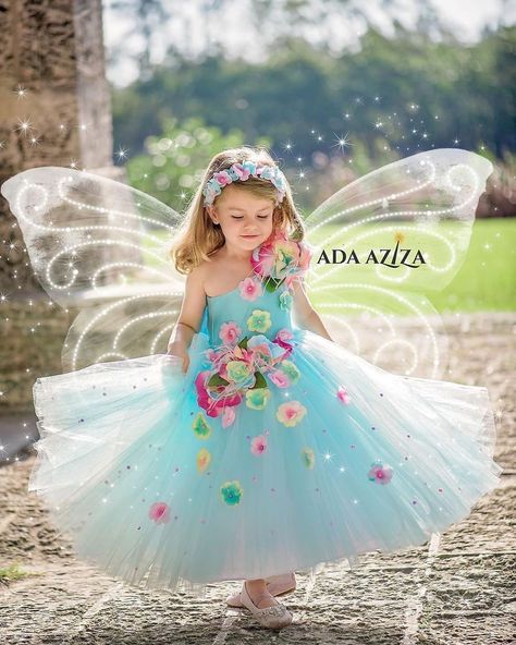 Ada Aziza on Instagram: “Spring time is almost here 🌸 🧚‍♀️. So is our Aurora Dress. Preorder thus beauty today. Worldwide delivery 📦” Golden Lace Dress, Princess Jasmine Dress, Aurora Dress, Jasmine Dress, Fairy Birthday Party, Fairy Dresses, Soft Tulle, Butterfly Dress, Fairy Costume