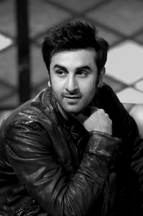 Ranbir Kapoor Black And White, Ranbir Kapoor Aesthetic, Bollywood Men, Roy Kapoor, Emraan Hashmi, Fawad Khan, Boys Dps, Glamour World, Ranbir Kapoor