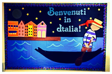 Italy Bulletin Board Italy School Project, School Project Poster, Italy School, World Bulletin Board, Homecoming Decorations, Project Poster, Intervention Classroom, Italy Decor, Italy For Kids