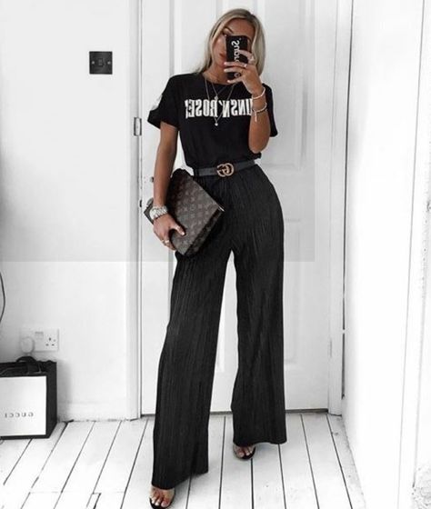 Pinterest: keedrajackson Trousers Outfit Party, Black Trousers Outfit Party, Black Trousers Outfit, Club Outfit Night, 90s Fashion Outfits Hip Hop Party, Black Women Dress, Trousers Outfit, Party Outfits Night, Leg Pants Outfit