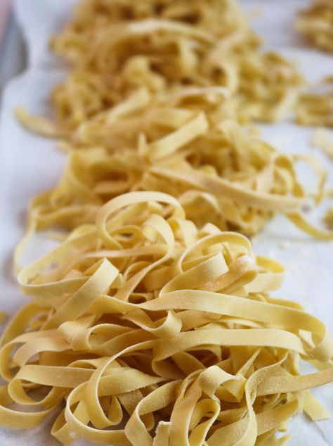 Kitchenaid Pasta Recipe, Semolina Pasta Dough Recipe, Semolina Pasta Recipe, Egg Pasta Recipe, Semolina Recipe, Fresh Pasta Recipes, Kitchenaid Pasta, Semolina Pasta, Pasta Dough Recipes