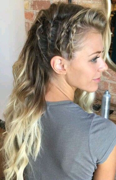 Trenza lateral Boho Makeup, Side Braid Hairstyles, Viking Hair, Edgy Hair, A Ponytail, Formal Hairstyles, Braids For Long Hair, Box Braids Hairstyles, Grunge Hair