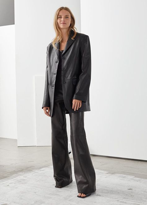 & Other Stories Long Fitted Padded Shoulder Leather Blazer Fall Fashion Staples, The Blonde Salad, Trouser Outfits, Leather Outerwear, Alexandre Vauthier, Mode Inspo, Leather Blazer, Fashion Story, Leather Jackets Women