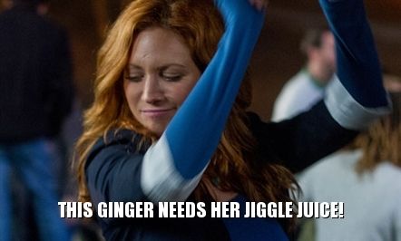 "This ginger needs her jiggle juice!" Pitch Perfect Chloe, Pitch Perfect Quotes, Gravity Falls Cartoon, Pitch Perfect Memes, Giggle Juice, Pitch Perfect Movie, Pitch Perfect 1, Pitch Perfect 3, Pitch Perfect 2