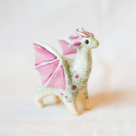 Dragon Ceramics, Dragon Clay, Ceramic Dragon, Pottery Figurine, Clay Dragons, Handmade Animals, Unique People, Polymer Clay Dragon, Animal Bracelet