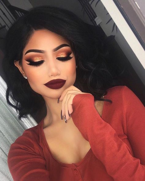 #blackhair #redtop #closedeyes #smokeyeye #orangeeyeshadow #eyeshadow #eyeliner #fakelashes #contour #bloodred #redlips #lipstick #fleeky #browsonfleek Trucco Smokey Eye, Birthday Makeup Looks, Make Up Designs, Burgundy Lips, Dramatic Eye Makeup, Makeup For Blondes, Birthday Makeup, Dramatic Makeup, Pinterest Makeup