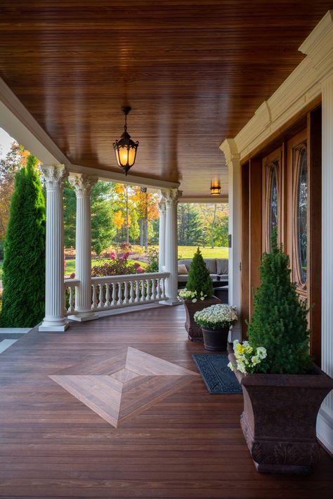 Upstate New York Homes, New York Bedroom, Amish House, New York Homes, Summer Cottage, Real Estate Sales, Upstate New York, Real Estate Buying, Historical Architecture