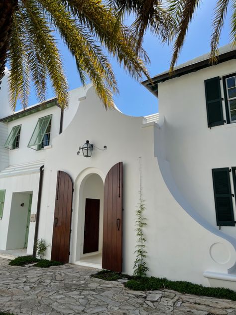 #rosemarybeach #florida #vacation #beach Rosemary Beach Homes Exterior, Rosemary Beach Florida Bachelorette, Rosemary Beach Florida Homes, Florida Beach Town Aesthetic, 30a Florida Rosemary Beach, Rosemary Beach Florida, Cape Dutch, 30a Florida, Villa Rosa