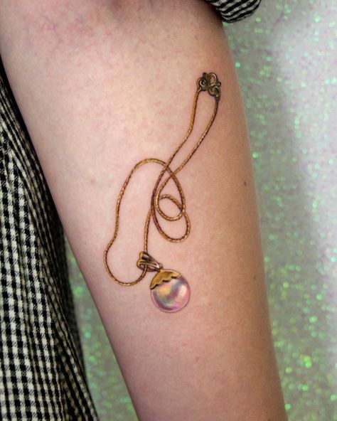 Pearl Tattoo, Ribbon Tattoos, Intricate Tattoo, 3d Tattoos, Jewelry Tattoo, Realism Tattoo, Mini Tattoos, Get A Tattoo, A Tattoo