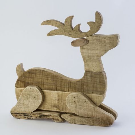 Simple Wooden Crafts To Sell, Wooden Deer Christmas Diy Wood, Reindeer Diy, Wood Christmas Decorations, Wood Yard Art, Christmas Reindeer Decorations, Wooden Christmas Crafts, Wooden Reindeer, Dremel Projects