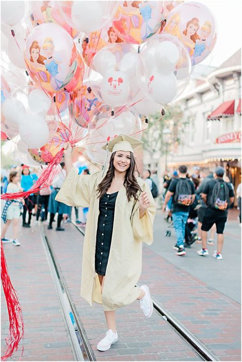 Disney Graduation Pictures Photo Ideas, Disney Graduation Photoshoot, Disneyland Senior Photos, Senior Pics At Disney World, Disney Senior Pictures Photo Ideas, Senior Picture Ideas Disney, Senior Pictures At Disney World, Disney Graduation Photos, Disney World Senior Pictures