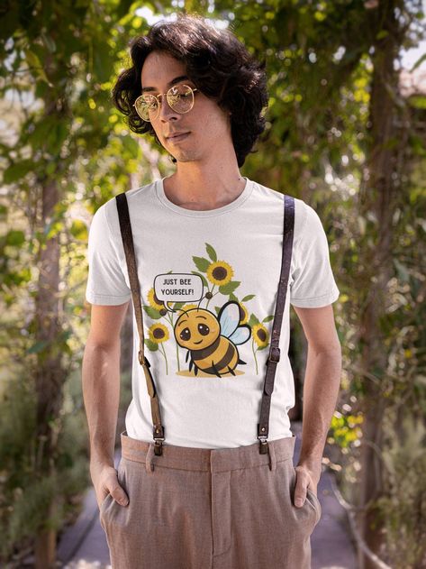 Queen Bee Shirt Bumblebee Tshirt Bee Lover Gift Idea Save - Etsy Australia Queen Bee Shirt, Sunflower T Shirt, Bee Yourself, Planet Ring, Bee Shirt, Bee Lover Gifts, Save The Bees, Queen Bee, Queen Bees