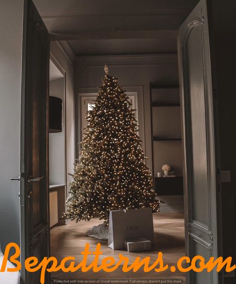 Home decor Christmas decoration ideas - indoor living room designs - 35+ ideas - free for beginners Creative Christmas Trees, Christmas Interiors, Christmas Feeling, Christmas Living Rooms, Christmas Inspo, Christmas Mood, Cozy Room, Decoration Christmas, Christmas Aesthetic