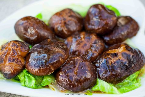 Braised Chinese Mushrooms Recipes With Oyster Sauce, Chinese Mushrooms, Mushroom Side Dishes, Mushroom Dish, Dried Mushrooms, Brown Sauce, Oyster Sauce, Instant Pot Dinner Recipes, Mushroom Recipes