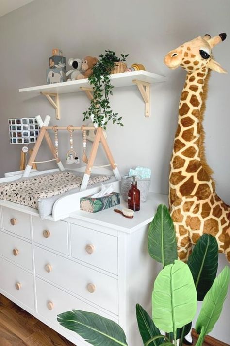 #nurserydecor #nurseryideas #babyroom Safari Baby Room, Concrete Creations, Idee Babyshower, Baby Room Organization, Baby Room Neutral, Baby Room Themes, Baby Nursery Themes, Baby Boy Room Decor, Nursery Room Design