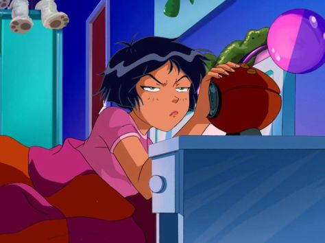 Alex Totally Spies, Clover Totally Spies, Students Life, Spy Girl, Beauty Content, Black Cartoon Characters, Totally Spies, Cartoon Profile Pictures, Black Cartoon