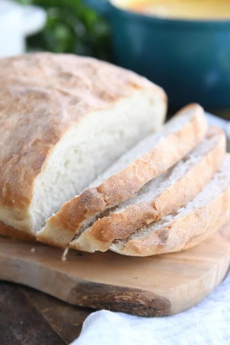 This easy no-knead peasant bread is a game changer! Incredibly easy, it comes together fast, and it is soft, fluffy, and so delicious. | melskitchencafe.com Easy Pheasant Bread, Pheasant Bread, Rustic Bread Recipes, Peasant Bread Recipe, Rustic Bread Recipe, Alexandra Cooks, Saturday Recipes, Crusty Bread Recipe, Savory Baking